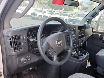 2025 Chevrolet Express Cutaway 3500 1WT