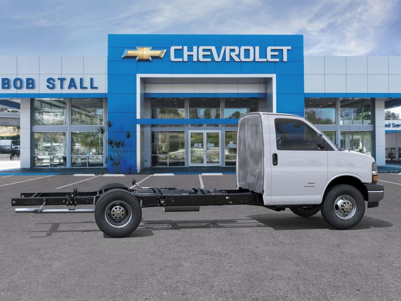 2025 Chevrolet Express Cutaway 3500 1WT
