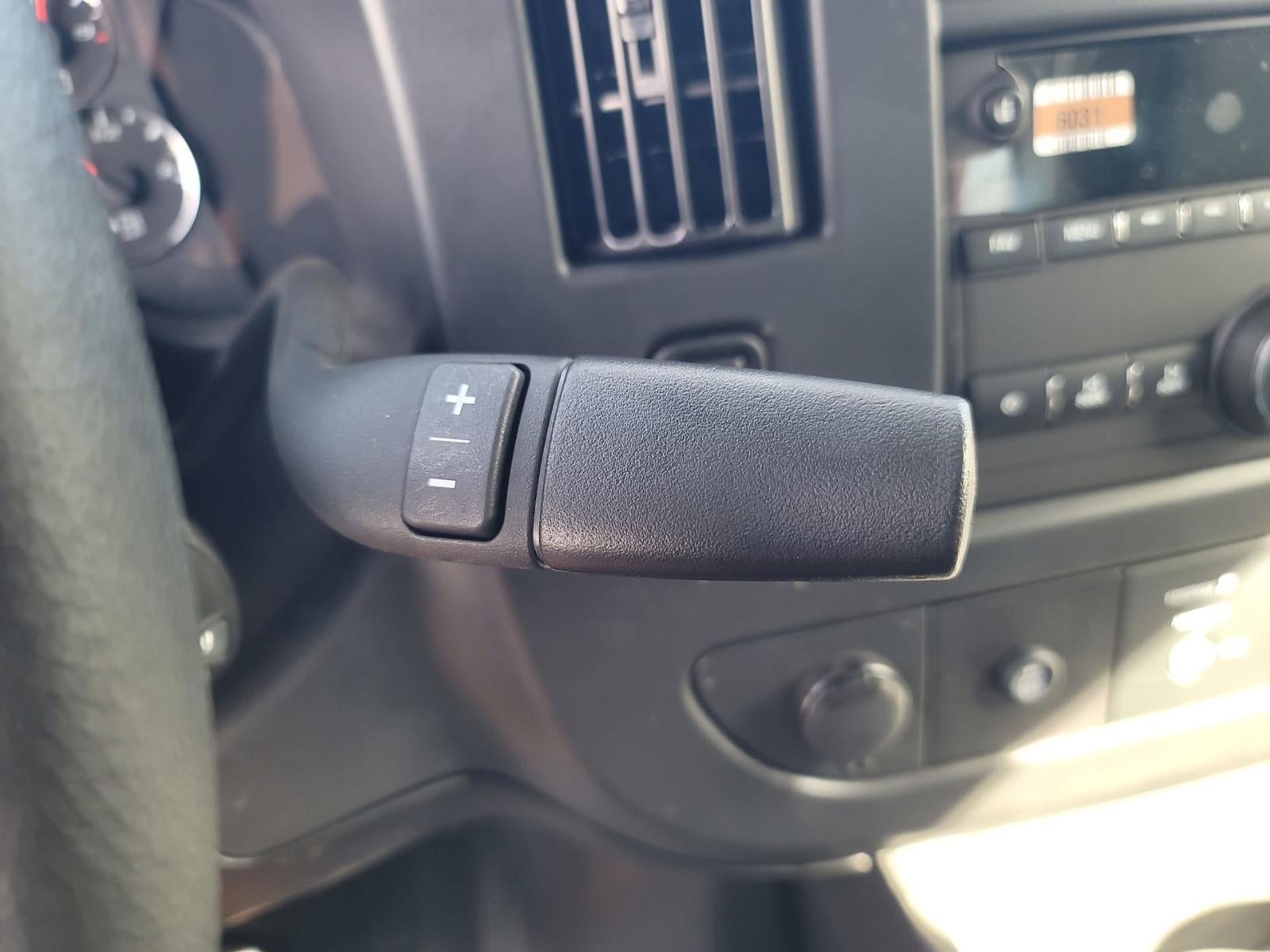 2024 Chevrolet Express Cutaway 3500 1WT