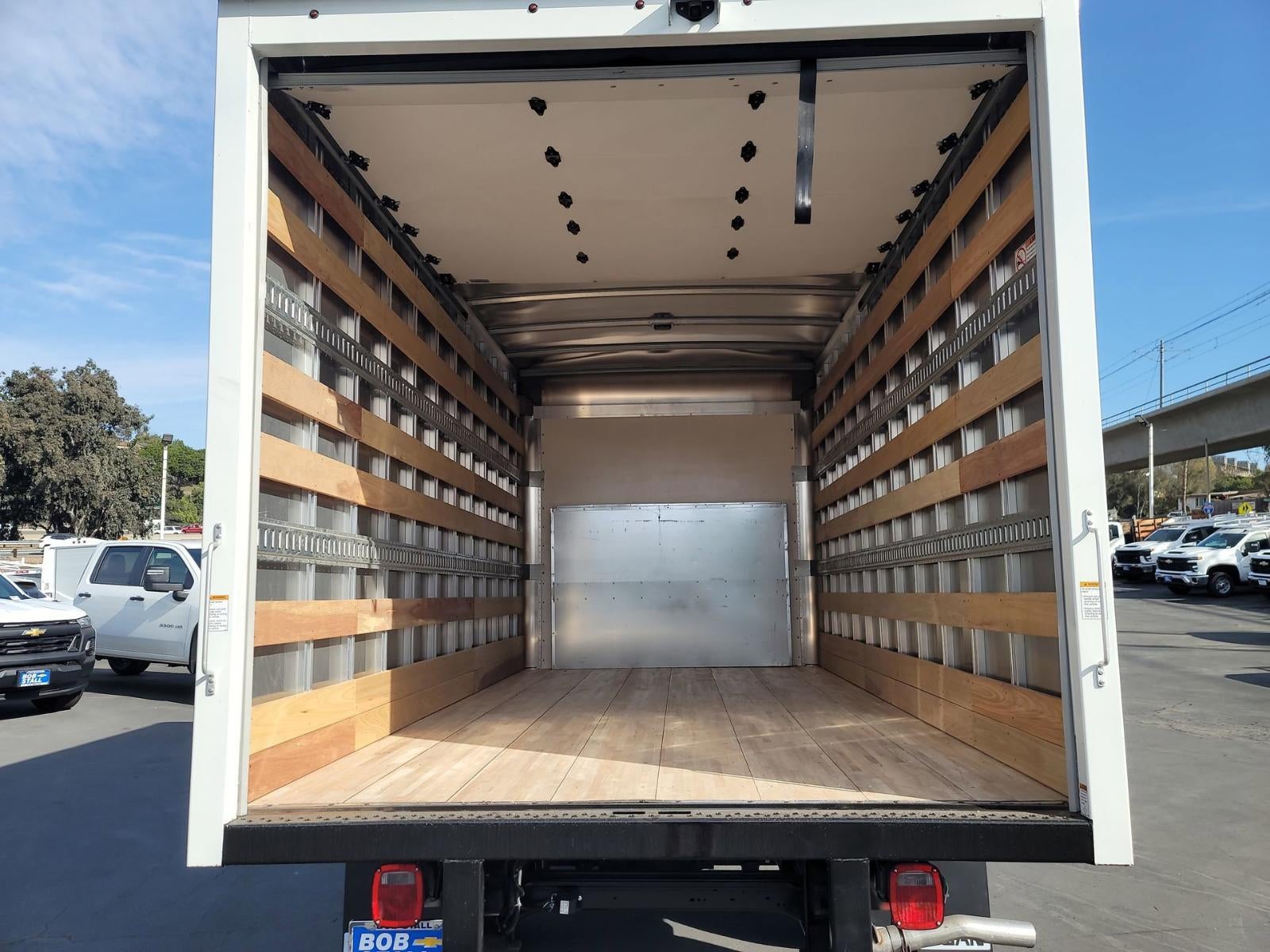 2024 Chevrolet Express Cutaway 3500 1WT