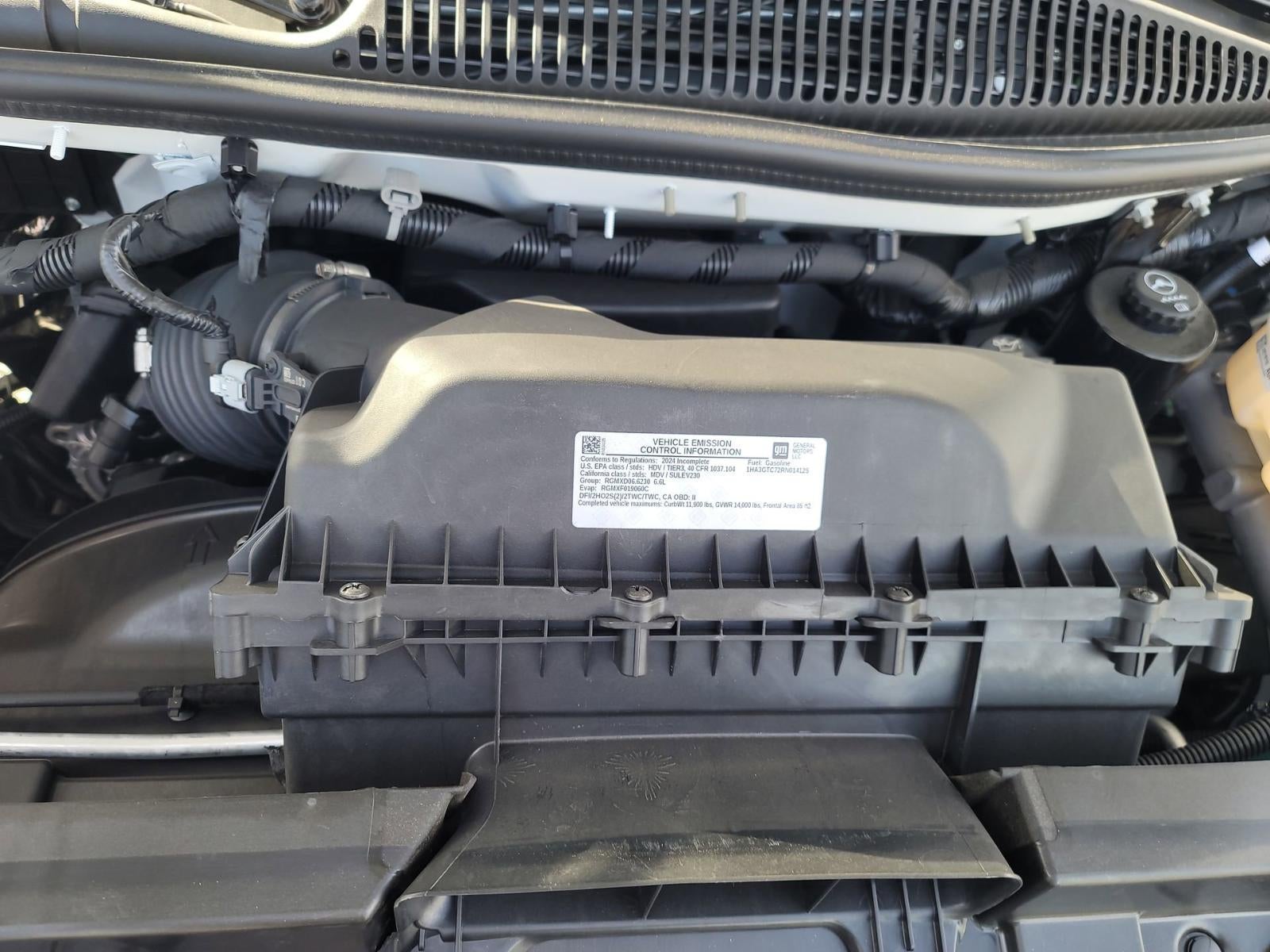 2024 Chevrolet Express Cutaway 3500 1WT