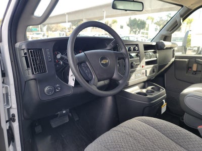 2024 Chevrolet Express Cutaway 3500 1WT
