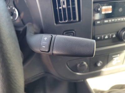 2024 Chevrolet Express Cutaway 3500 1WT