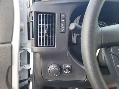 2024 Chevrolet Express Cutaway 3500 1WT