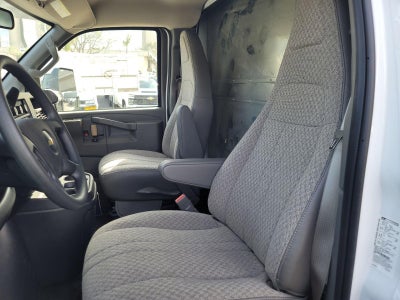 2024 Chevrolet Express Cutaway 3500 1WT