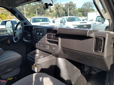 2024 Chevrolet Express Cutaway 3500 1WT