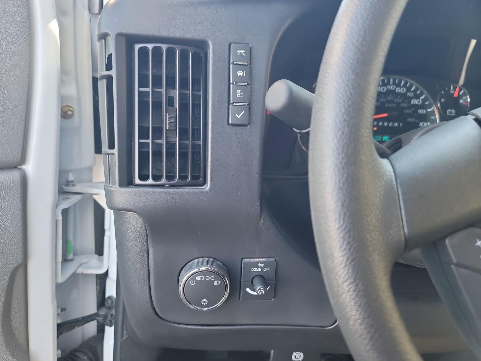 2024 Chevrolet Express Cutaway 3500 1WT