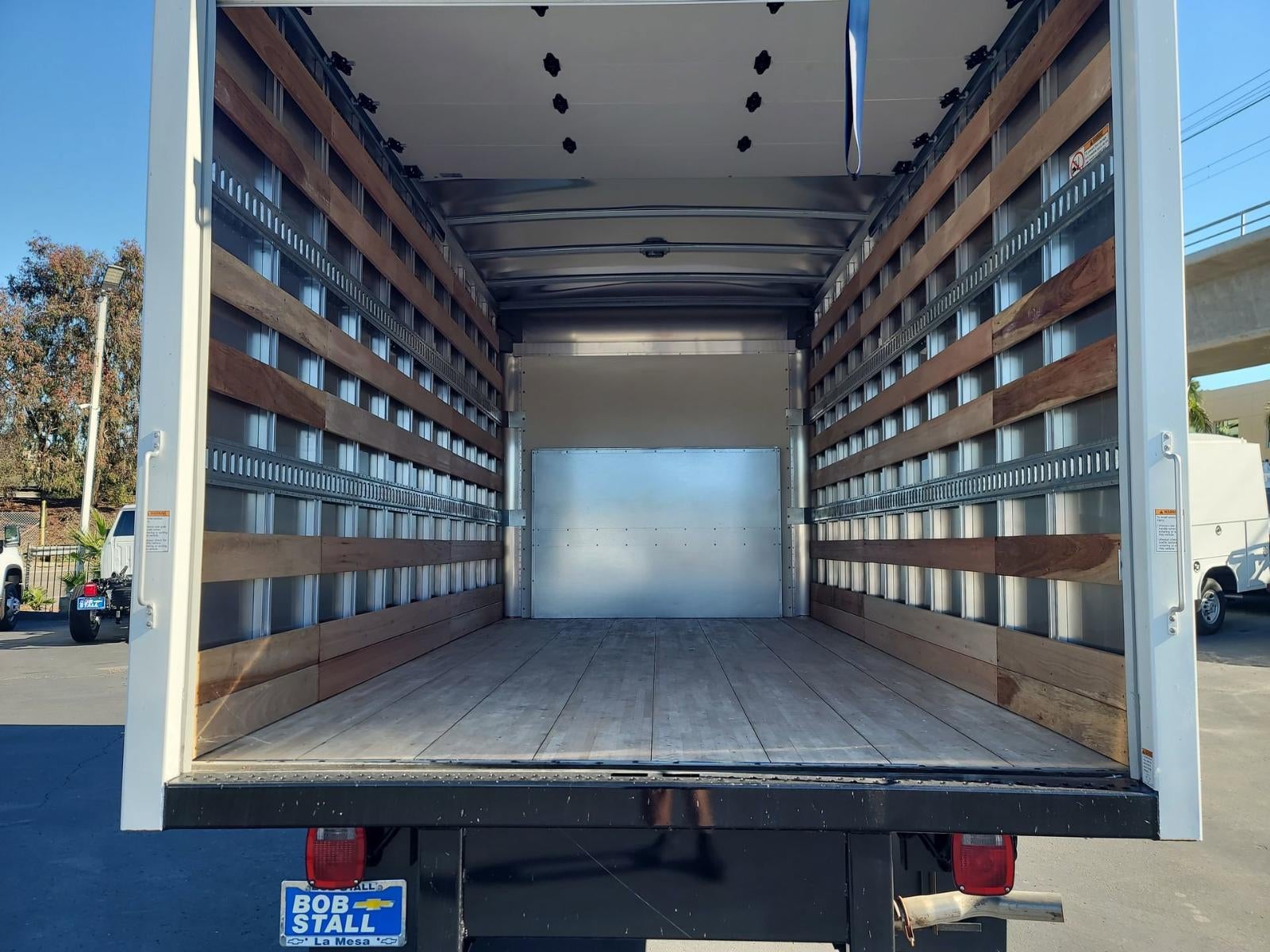 2024 Chevrolet Express Cutaway 3500 1WT