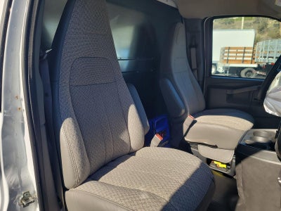 2024 Chevrolet Express Cutaway 3500 1WT