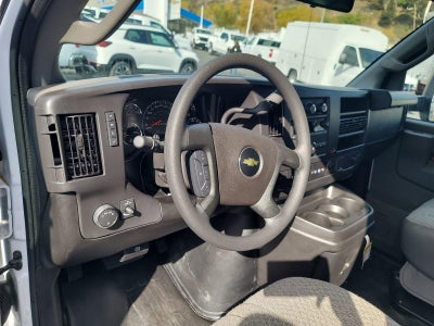 2024 Chevrolet Express Cutaway 4500 2WT