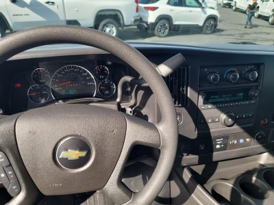 2024 Chevrolet Express Cutaway 4500 2WT