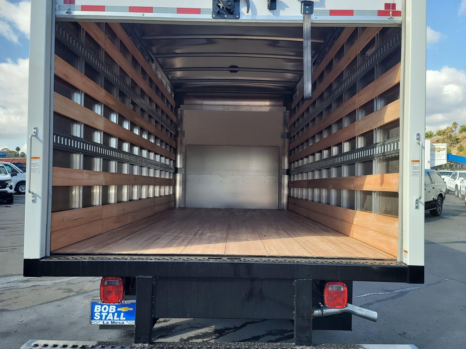 2024 Chevrolet Express Cutaway 4500 2WT