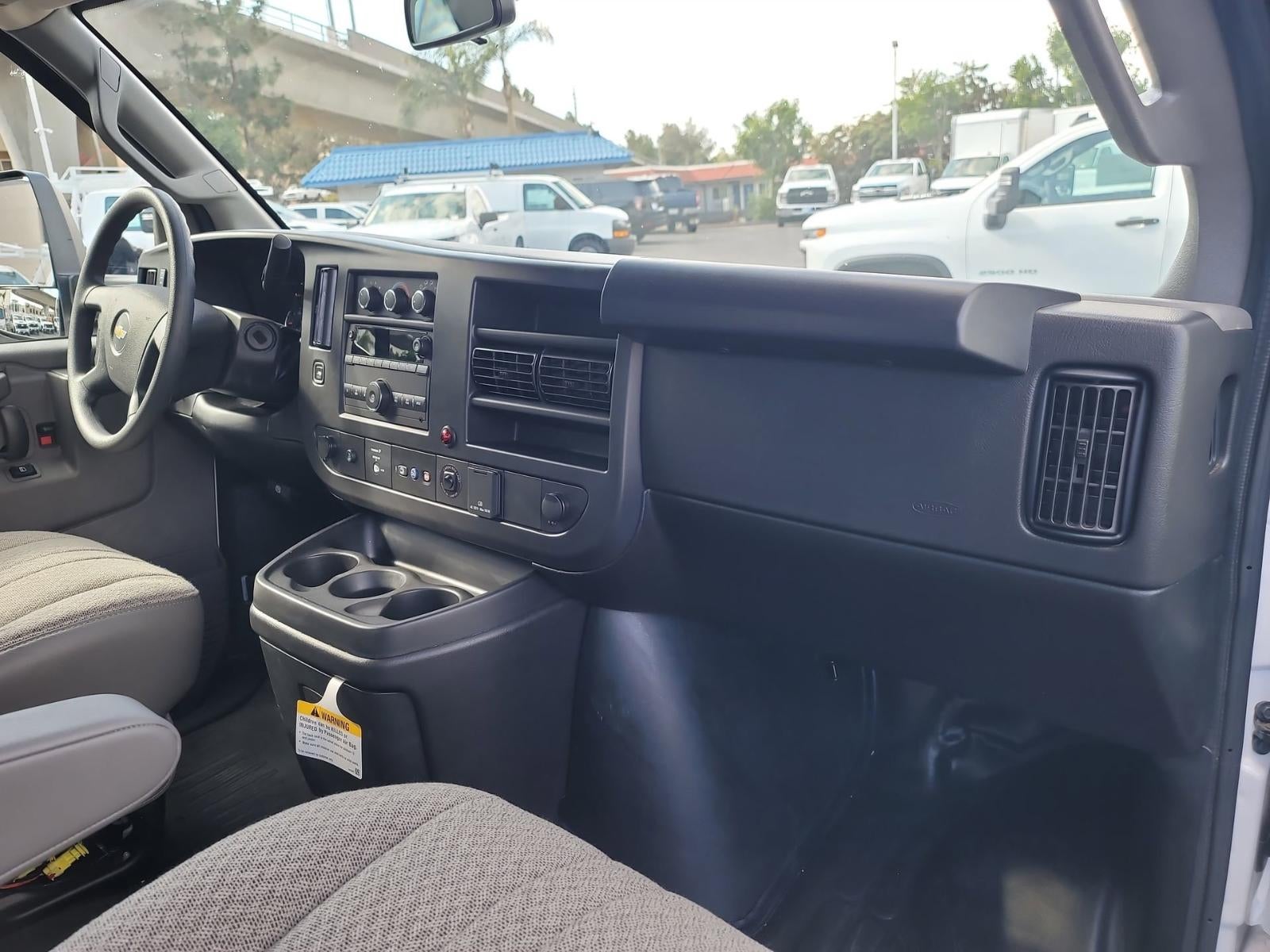 2024 Chevrolet Express Cutaway 4500 2WT