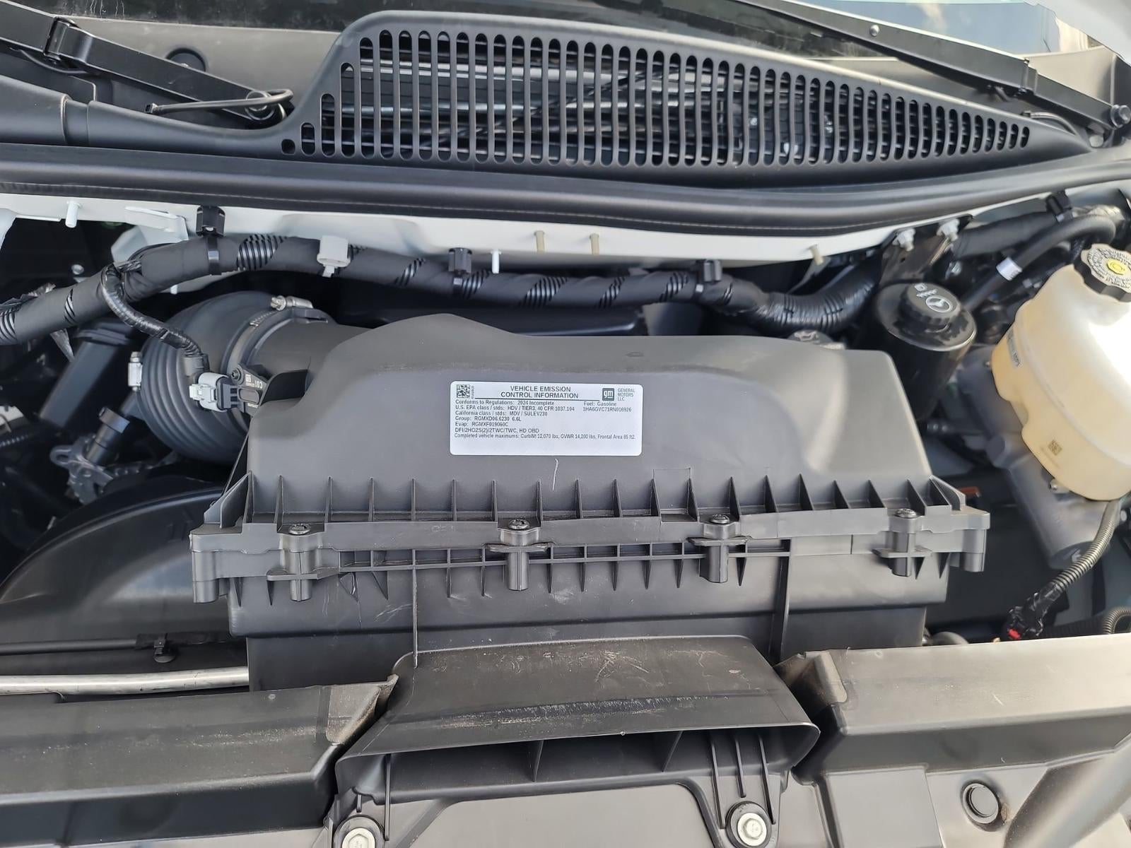 2024 Chevrolet Express Cutaway 4500 2WT