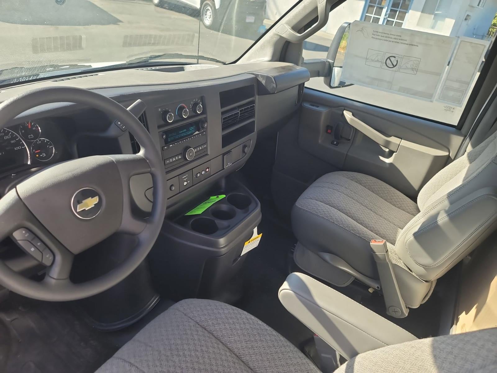 2024 Chevrolet Express Cutaway 4500 2WT