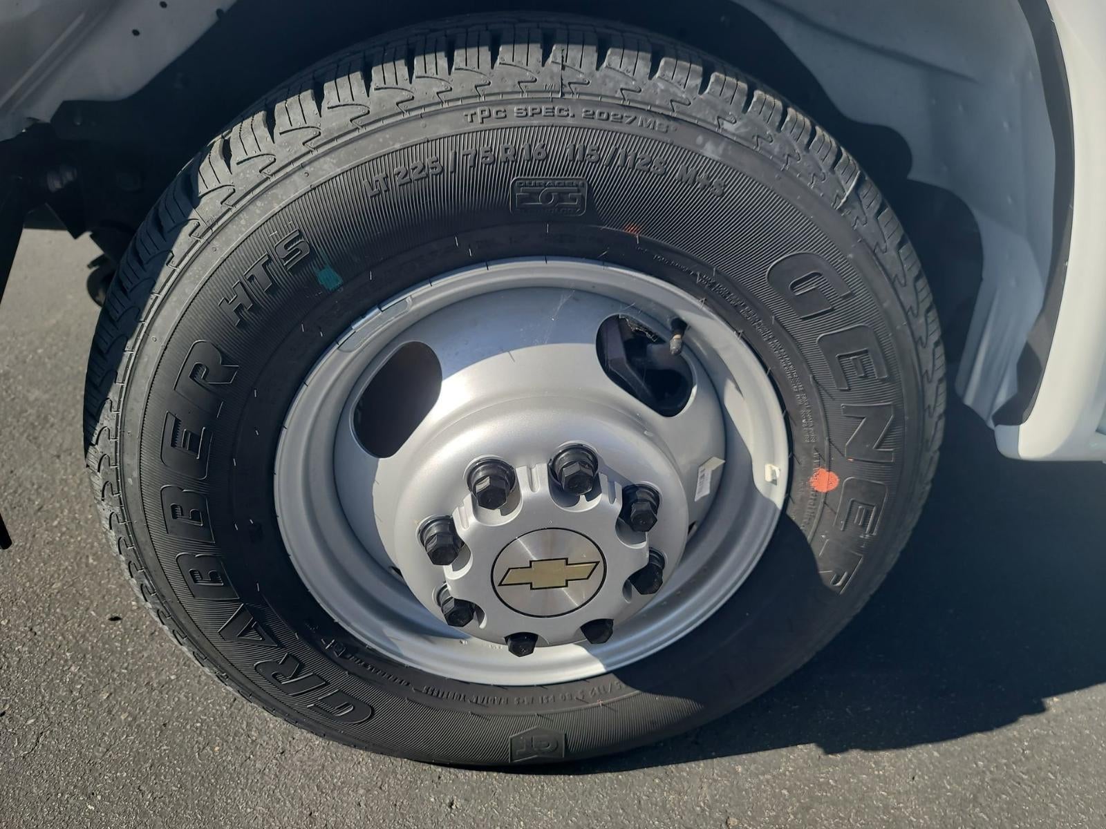 2024 Chevrolet Express Cutaway 4500 2WT