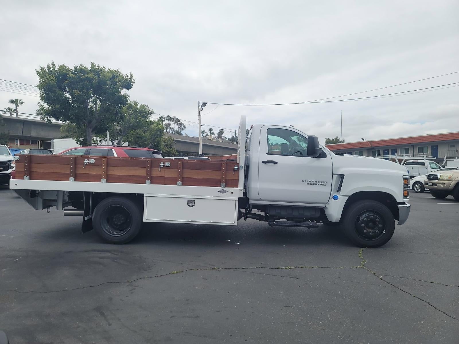 2024 Chevrolet Silverado 5500 HD Work Truck