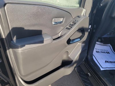 2023 Nissan Frontier Crew Cab SV 4x2