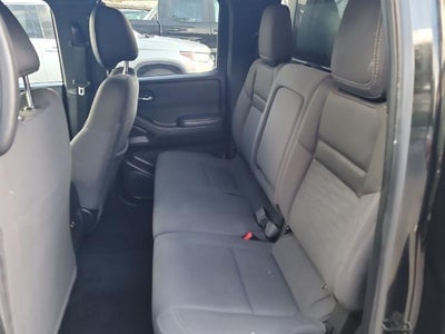 2023 Nissan Frontier Crew Cab SV 4x2