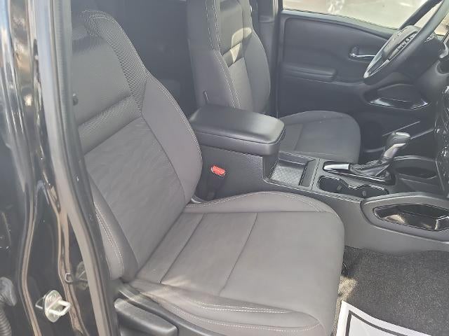 2023 Nissan Frontier Crew Cab SV 4x2