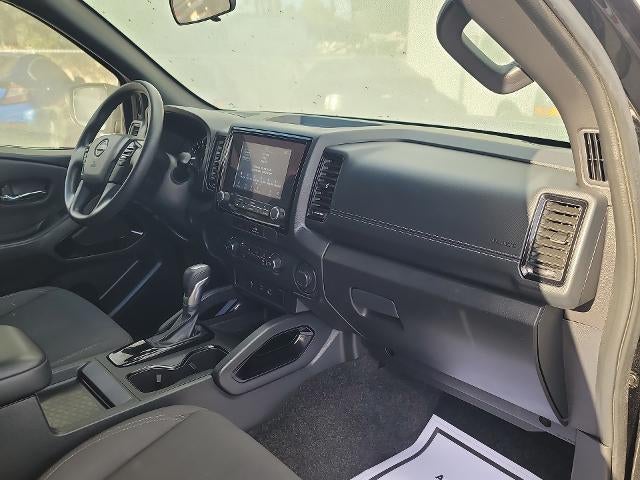 2023 Nissan Frontier Crew Cab SV 4x2