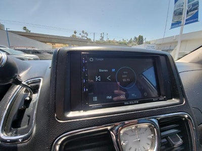 2016 Chrysler Town & Country Touring