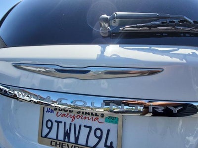 2016 Chrysler Town & Country Touring