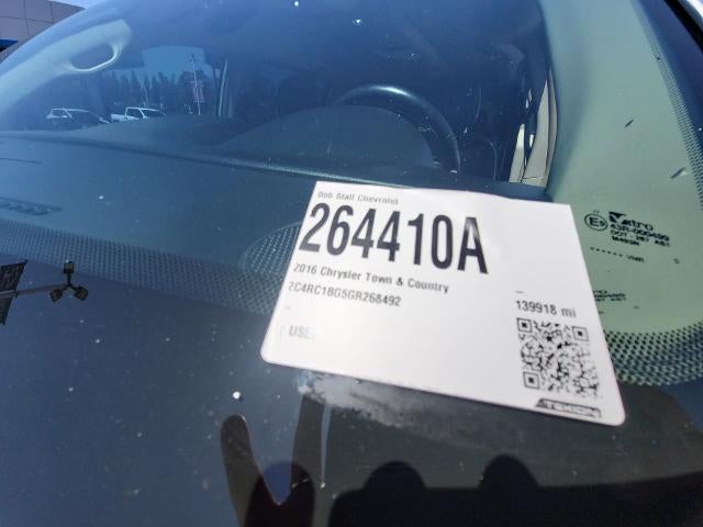 2016 Chrysler Town & Country Touring