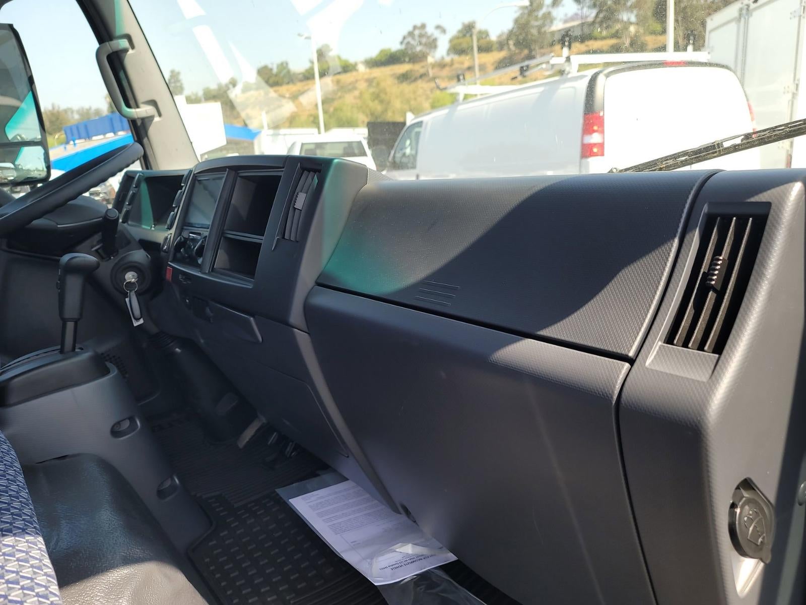 2024 Chevrolet Low Cab Forward 5500 XG 2WD Reg Cab 176"