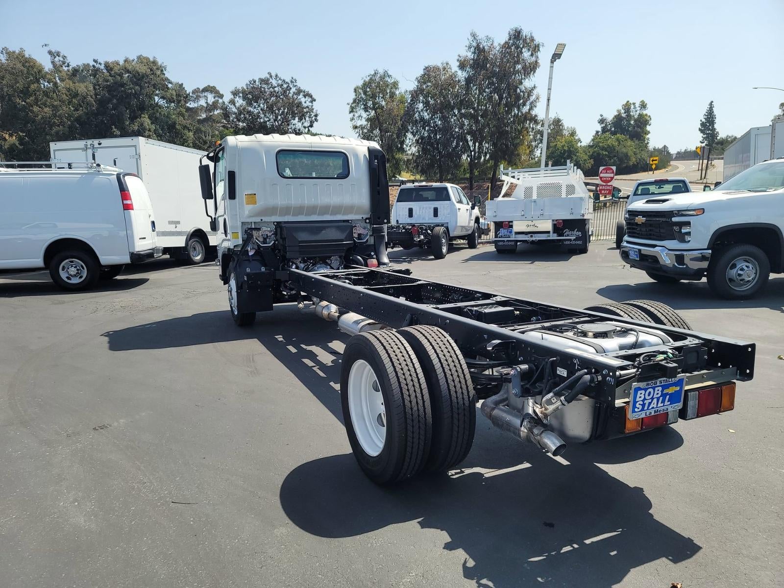 2024 Chevrolet Low Cab Forward 5500 XG 2WD Reg Cab 176"