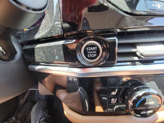 2022 Nissan Pathfinder Platinum 2WD
