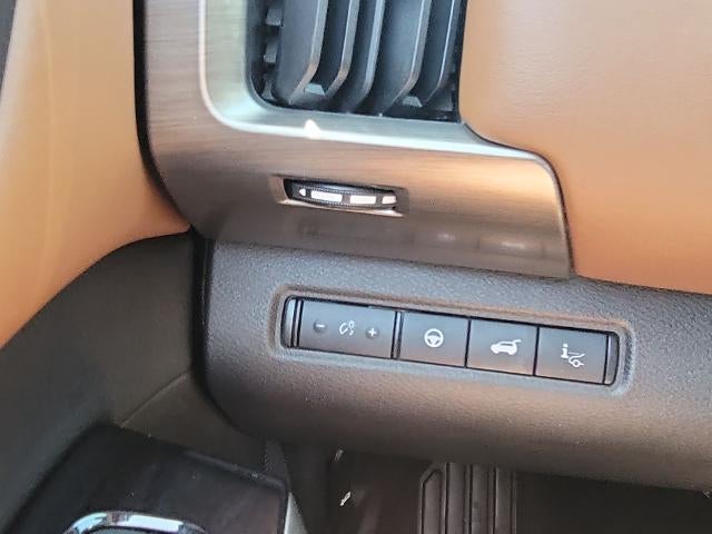 2022 Nissan Pathfinder Platinum 2WD
