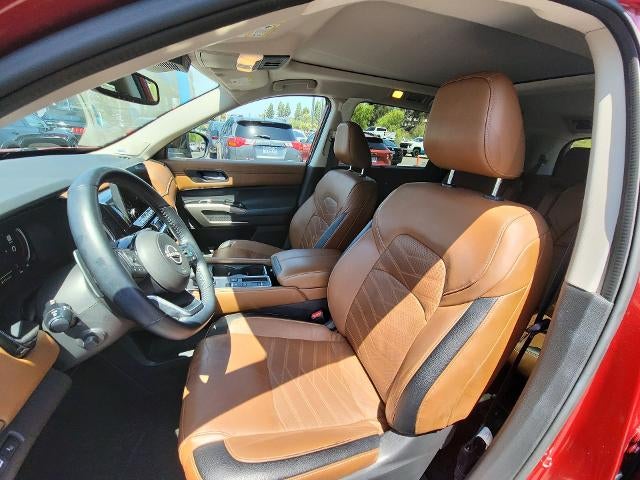 2022 Nissan Pathfinder Platinum 2WD