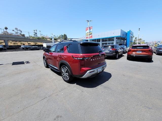2022 Nissan Pathfinder Platinum 2WD