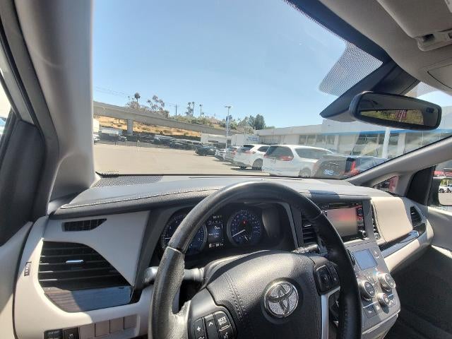 2019 Toyota Sienna XLE Auto Access Seat