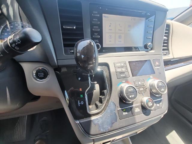 2019 Toyota Sienna XLE Auto Access Seat