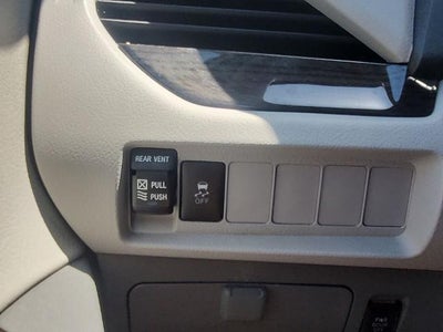 2019 Toyota Sienna XLE Auto Access Seat