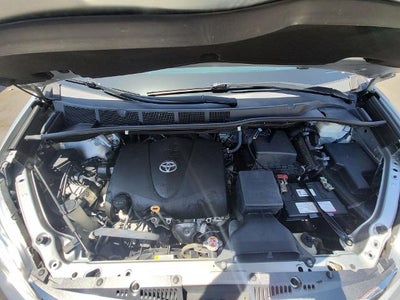 2019 Toyota Sienna XLE Auto Access Seat