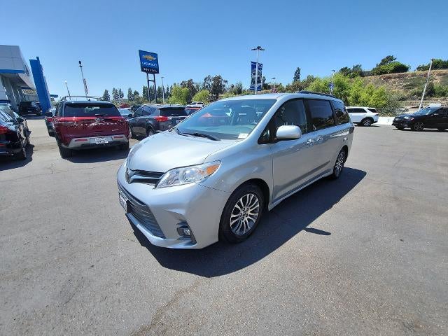 2019 Toyota Sienna XLE Auto Access Seat