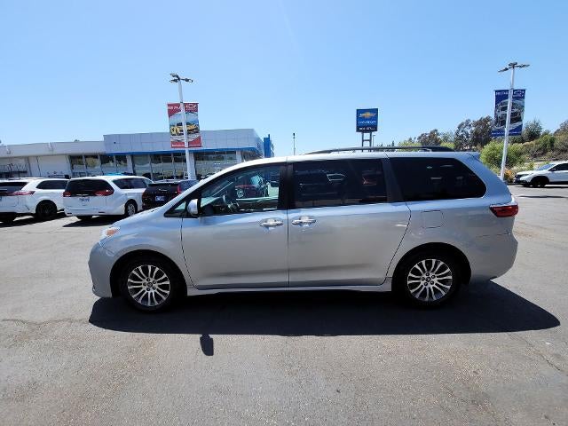 2019 Toyota Sienna XLE Auto Access Seat