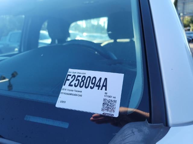 2016 Toyota Tacoma SR