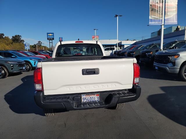 2016 Toyota Tacoma SR