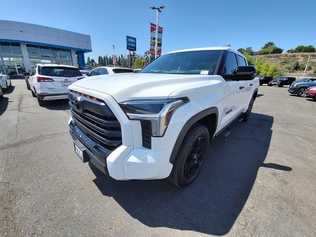 2026 Toyota Tundra Limited CrewMax 5.5' Bed