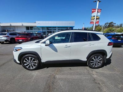 2024 Toyota Corolla Cross XLE