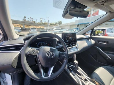 2025 Toyota Corolla Cross XLE