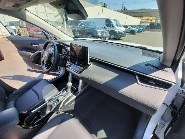 2025 Toyota Corolla Cross XLE