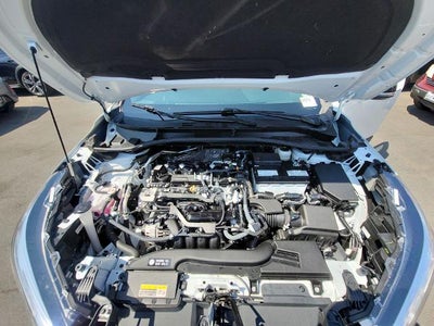 2025 Toyota Corolla Cross XLE