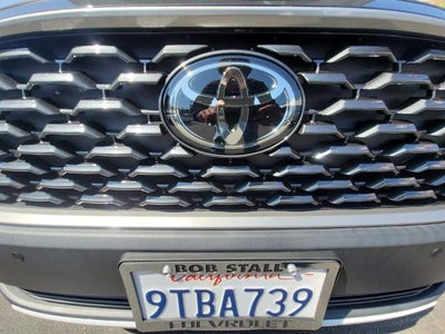 2025 Toyota Corolla Cross XLE