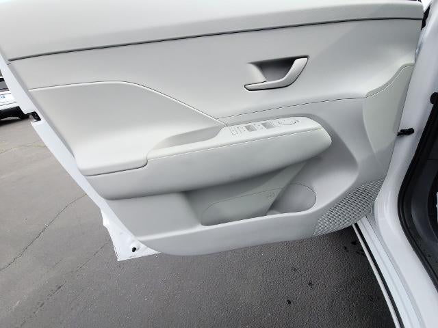 2025 Hyundai Kona Electric SE