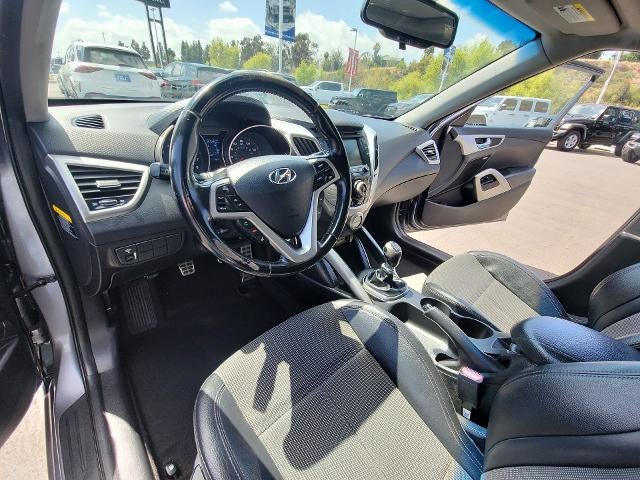 2014 Hyundai Veloster Base w/Black